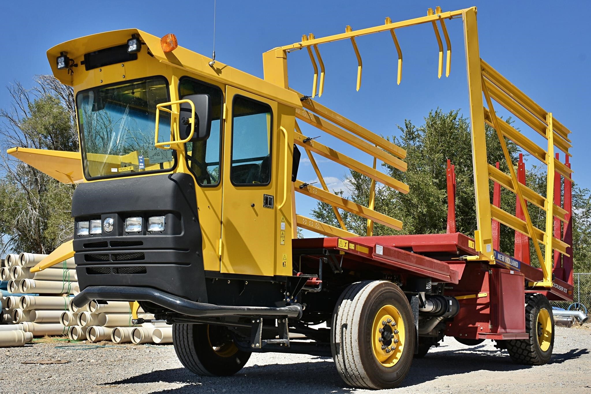 2025 New Holland STACKCRUISER 103 Hay Stacking Equipment