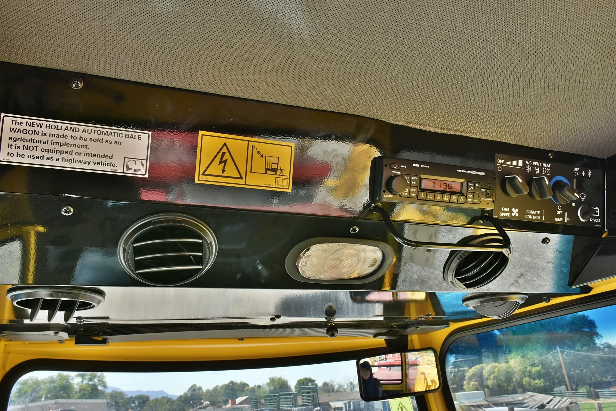 2025 New Holland STACKCRUISER 103 Hay Stacking Equipment