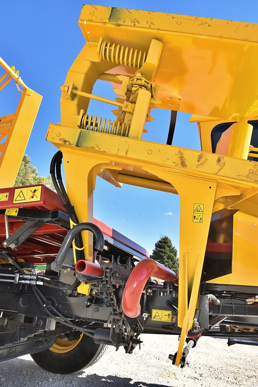 2025 New Holland STACKCRUISER 103 Hay Stacking Equipment