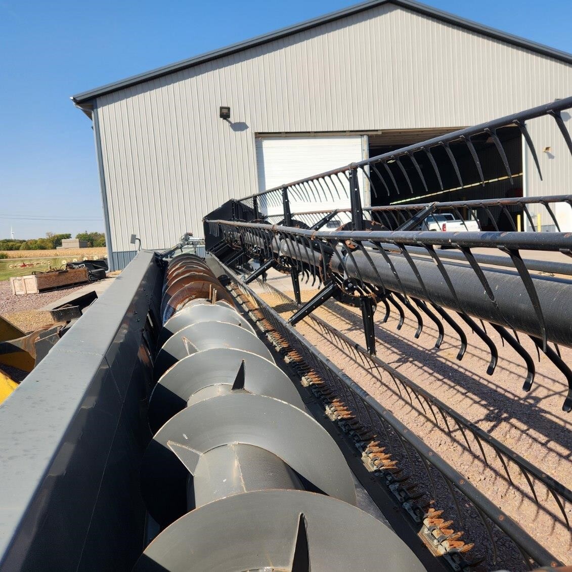 2013 Gleaner 8200 Platform