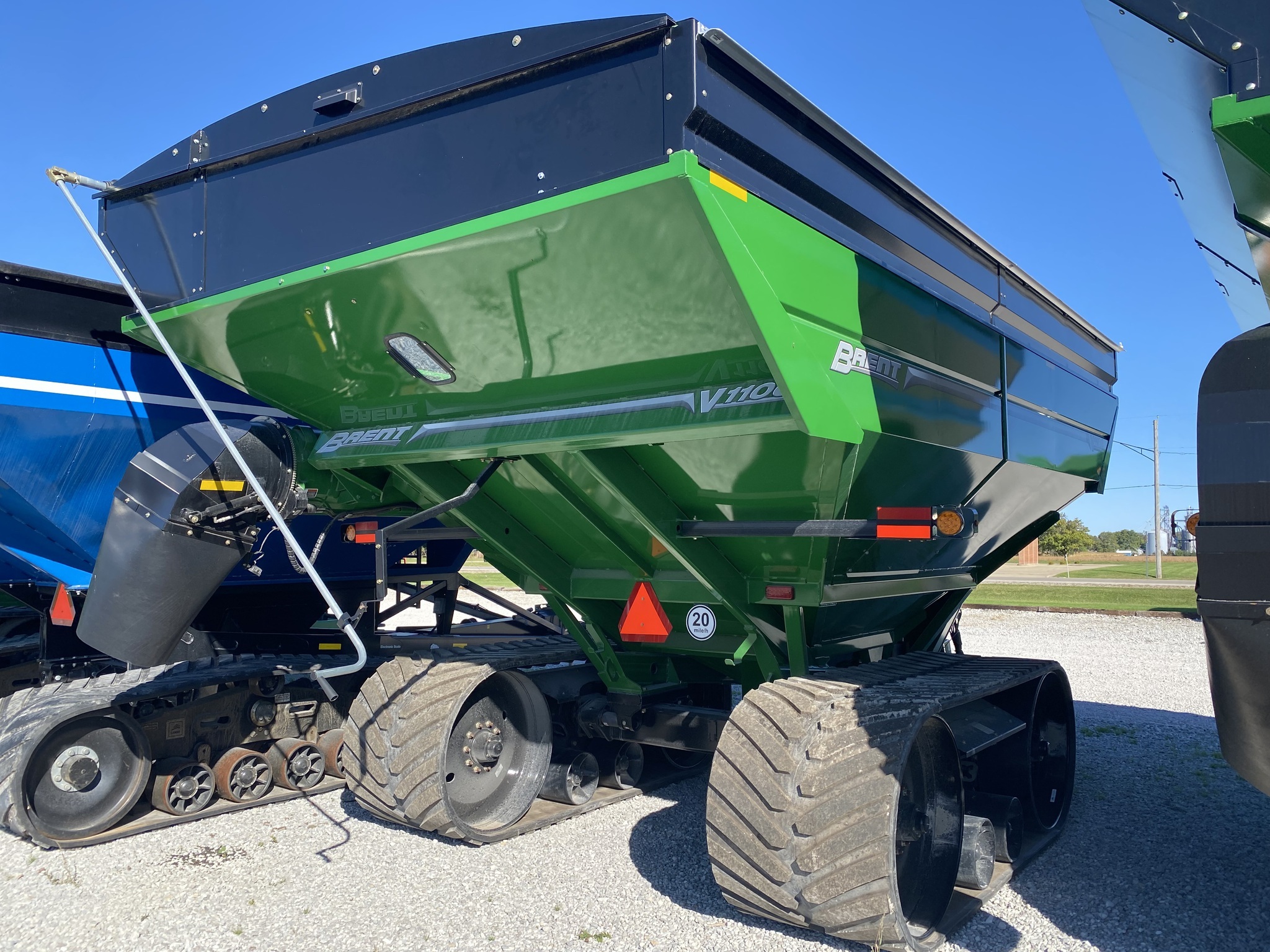 2024 Brent V1100 Grain Cart