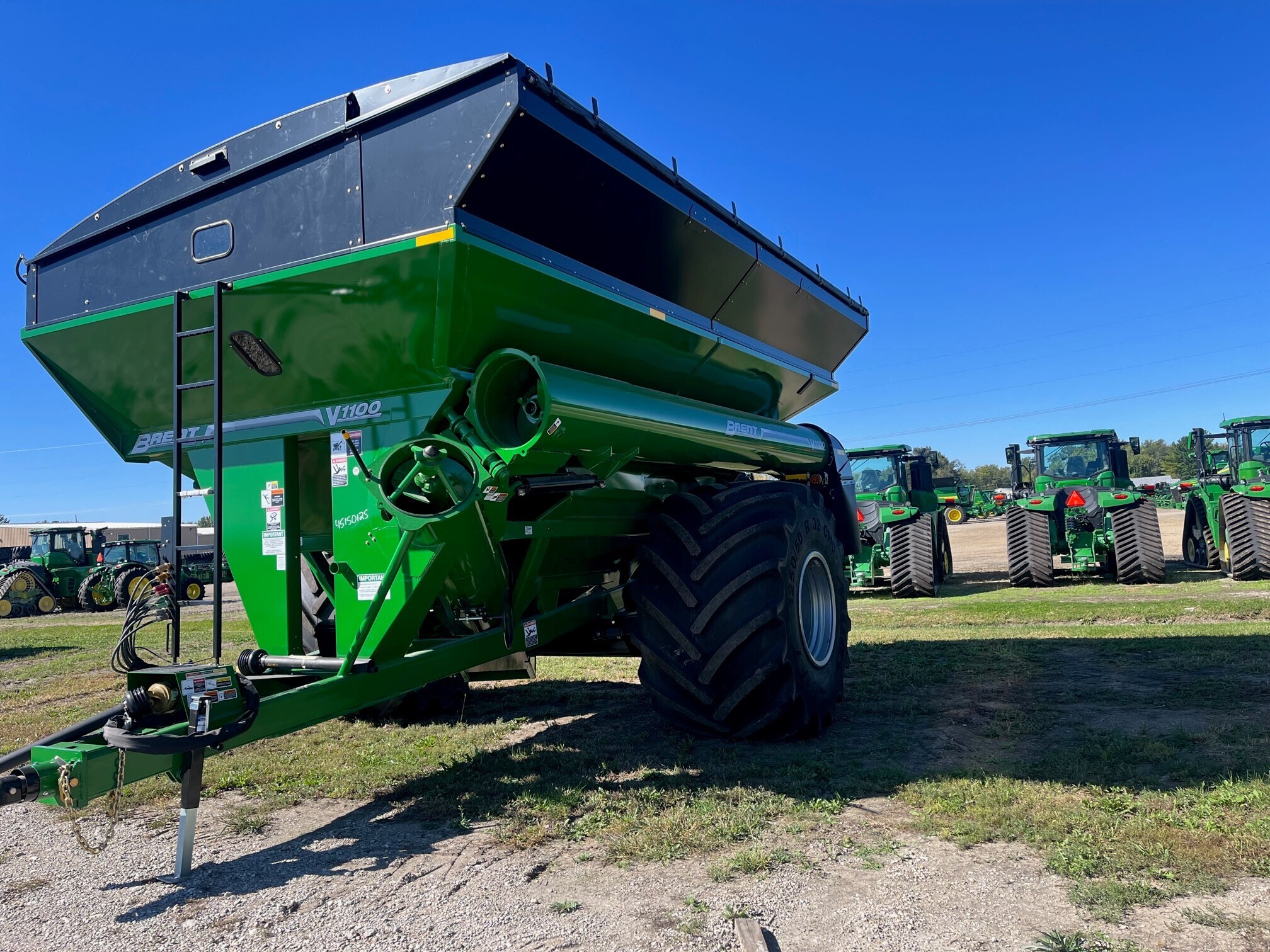 2024 Brent V1100 Grain Cart