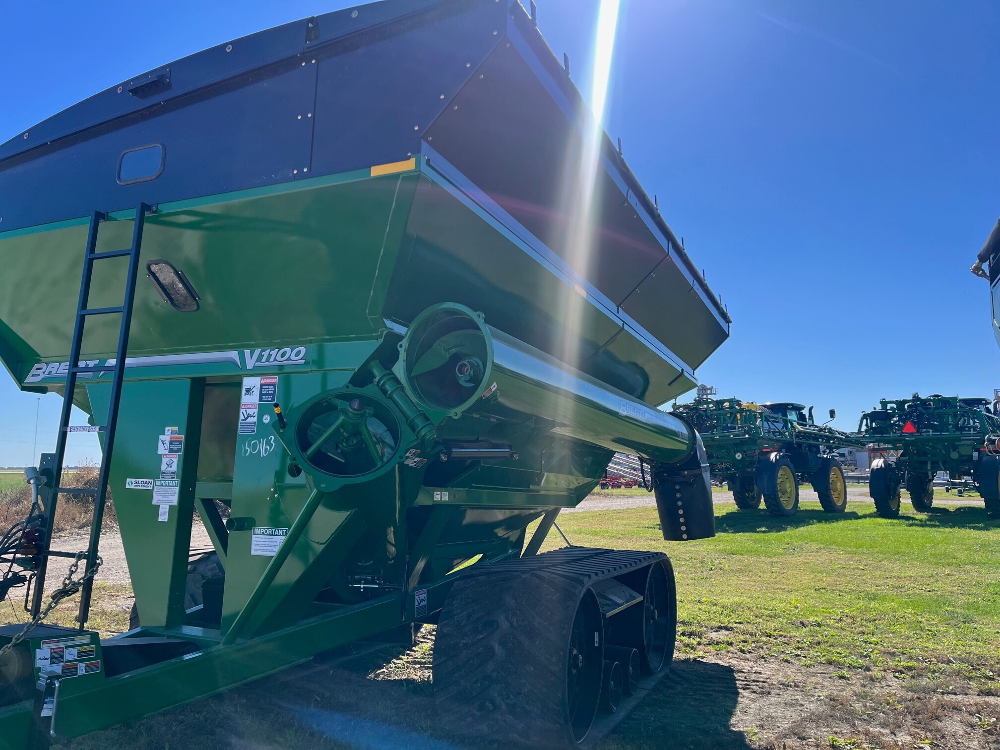 2024 Brent V1100 Grain Cart