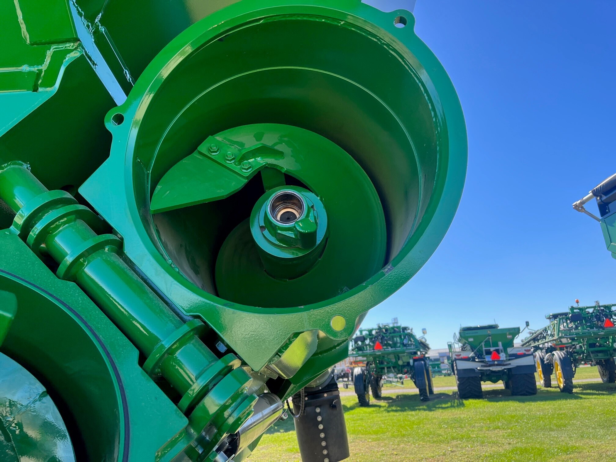 2024 Brent V1100 Grain Cart