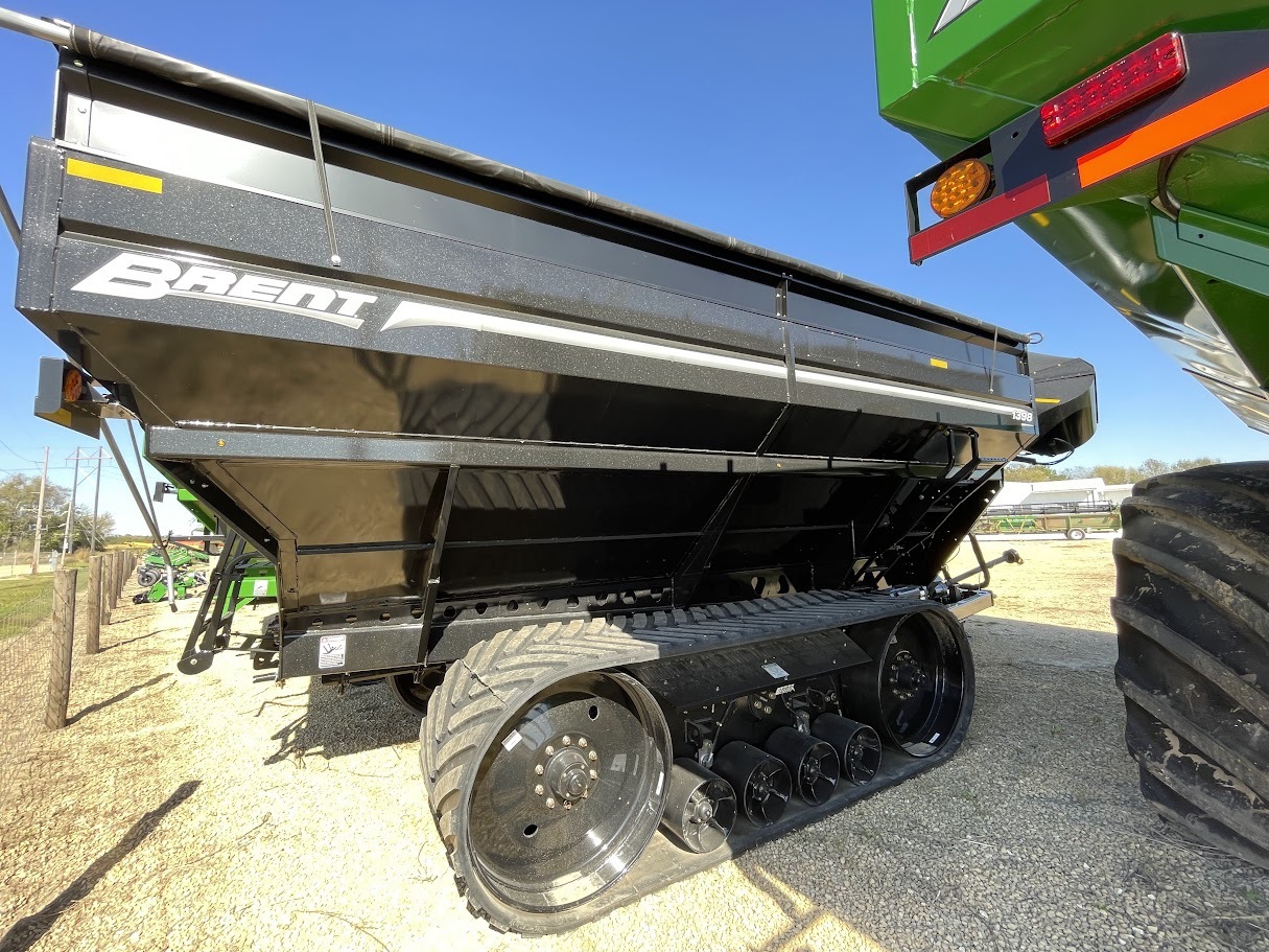 2024 Brent 1398 Grain Cart