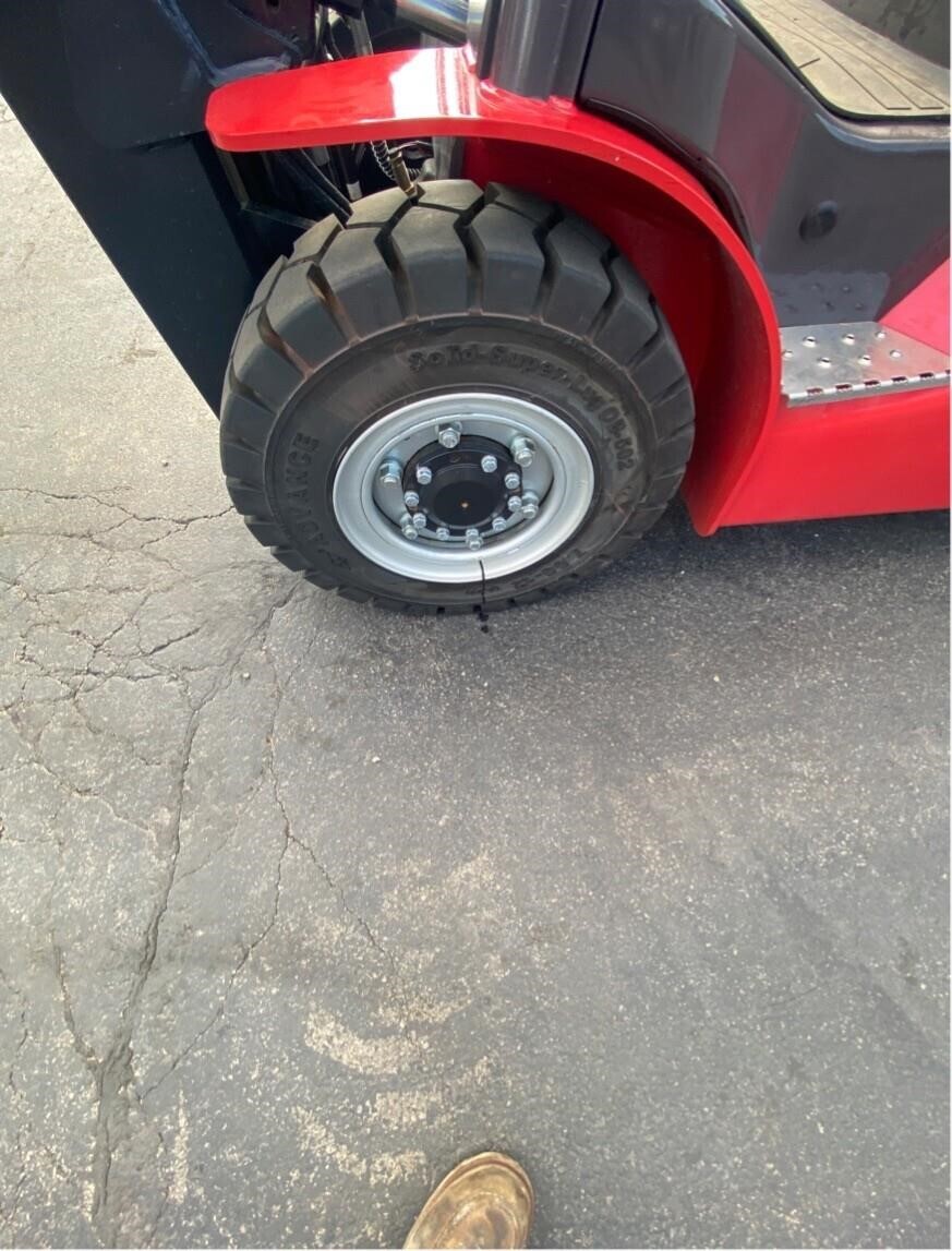 2023 Manitou MI25G Forklift