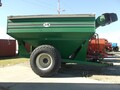 1999 J&M 875-18 Grain Cart