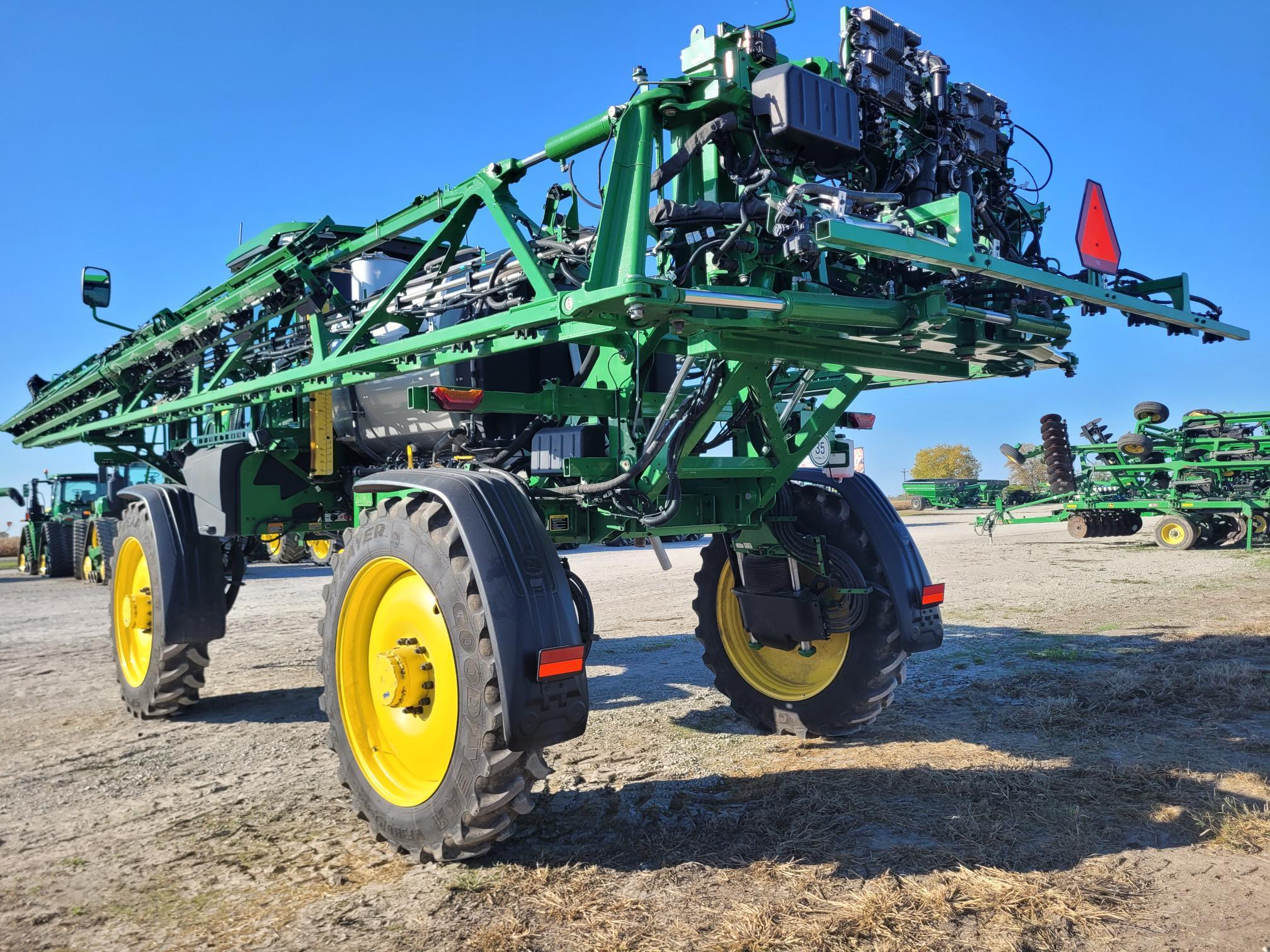2024 John Deere 410R Self-Propelled Sprayer