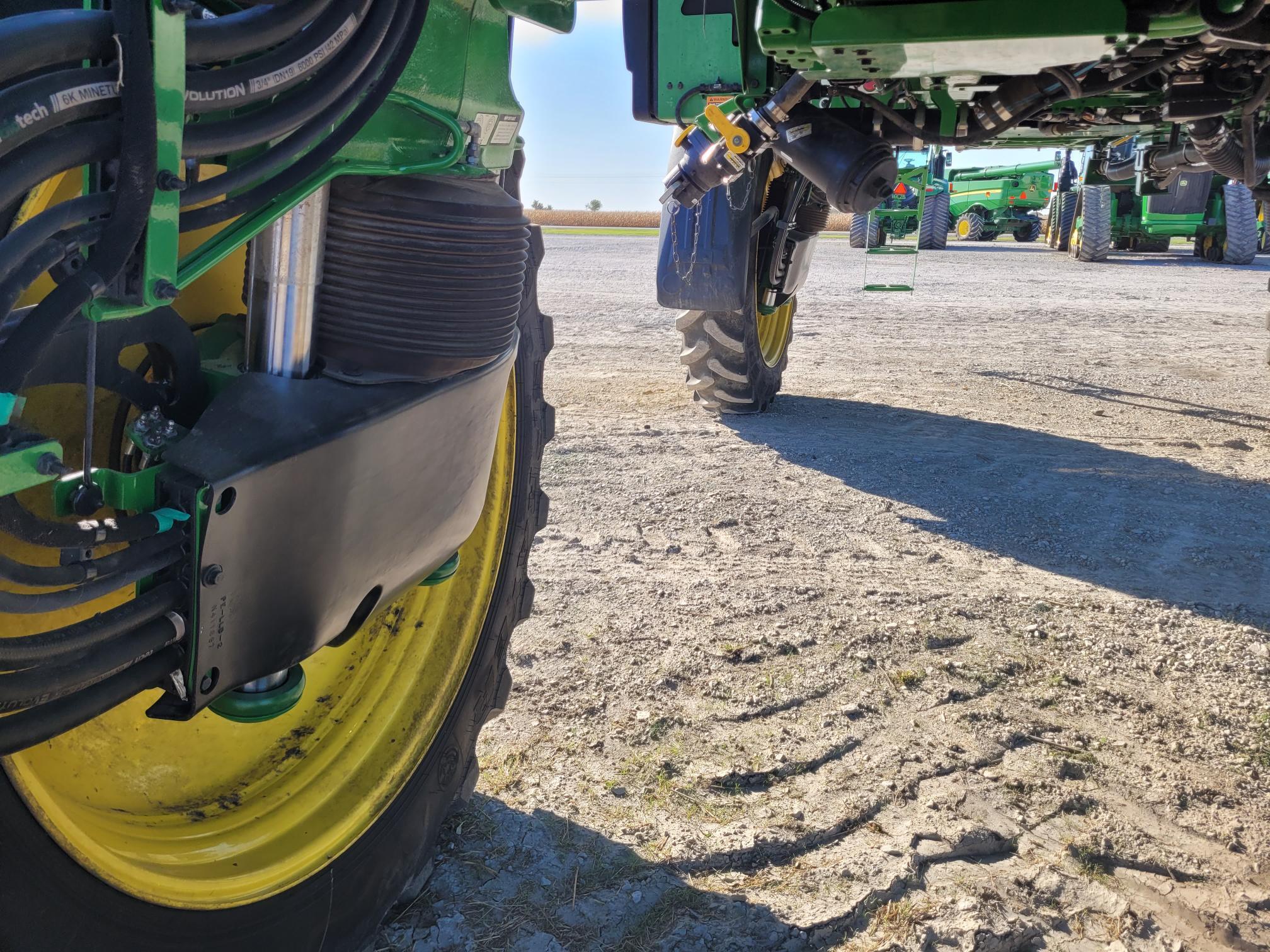 2024 John Deere 410R Self-Propelled Sprayer