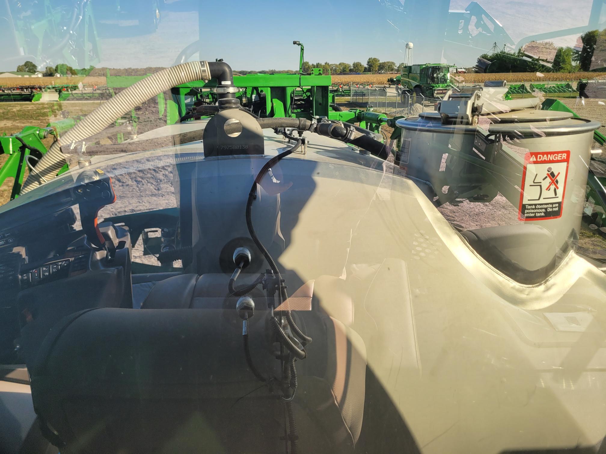 2024 John Deere 410R Self-Propelled Sprayer