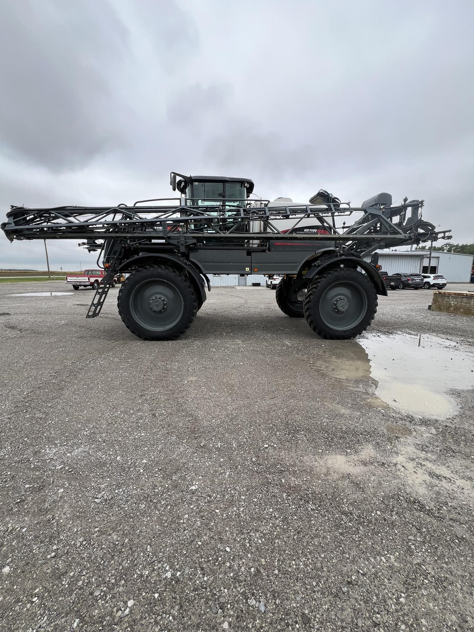 2020 BRUIN HS1100 Self-Propelled Sprayer