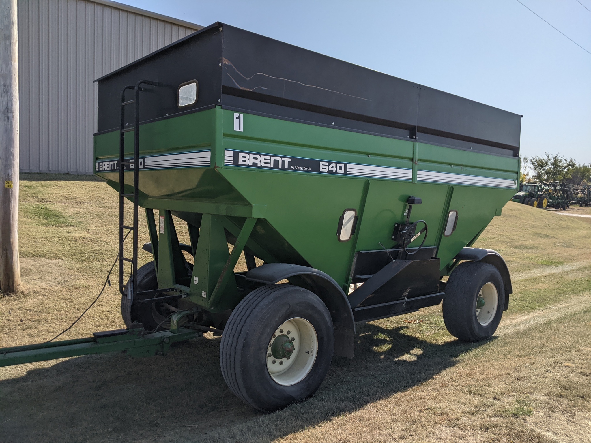 1997 Brent 640 Gravity Wagon