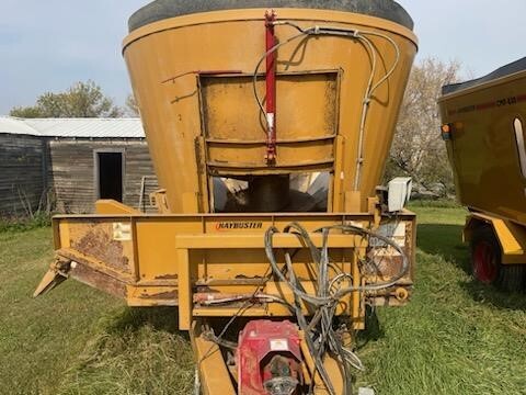 2019 Haybuster CMF-980 Grinders and Mixer