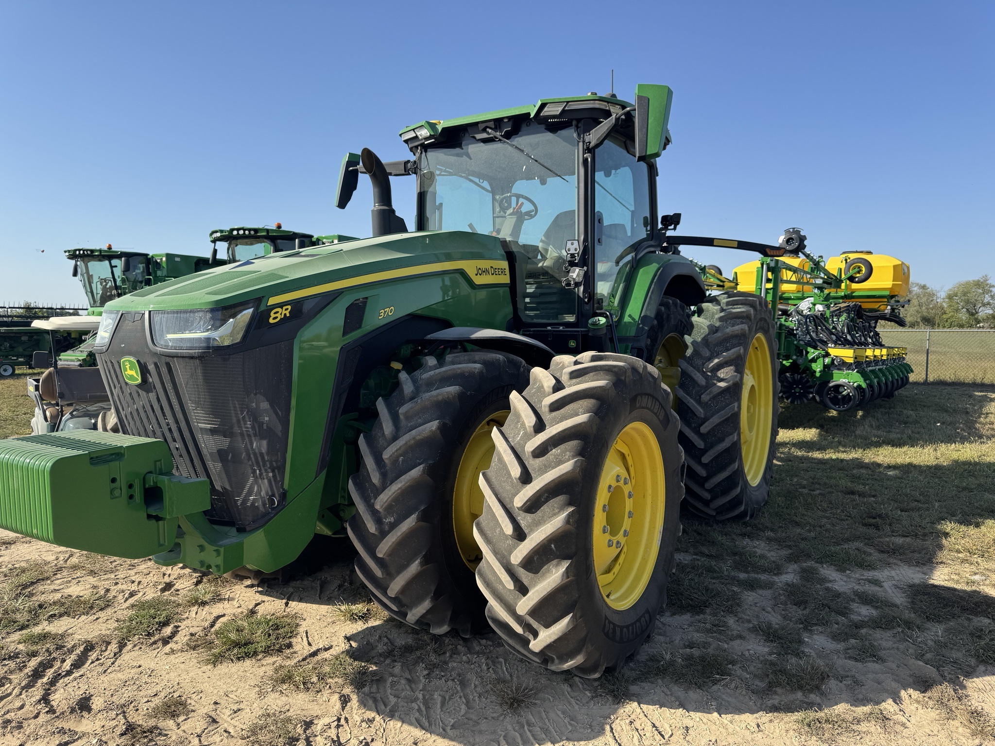 2023 John Deere 8R 370 Tractor