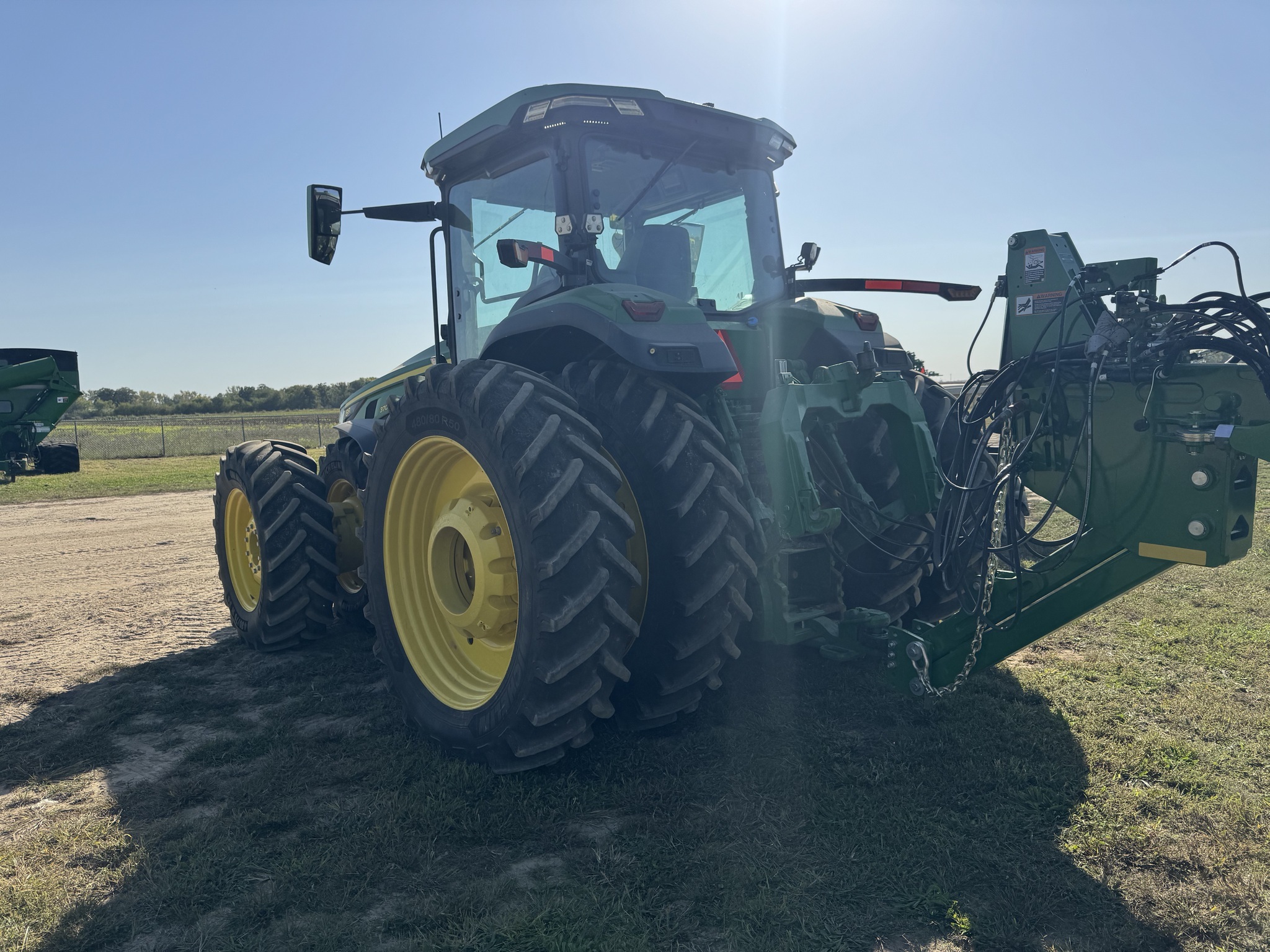 2023 John Deere 8R 370 Tractor