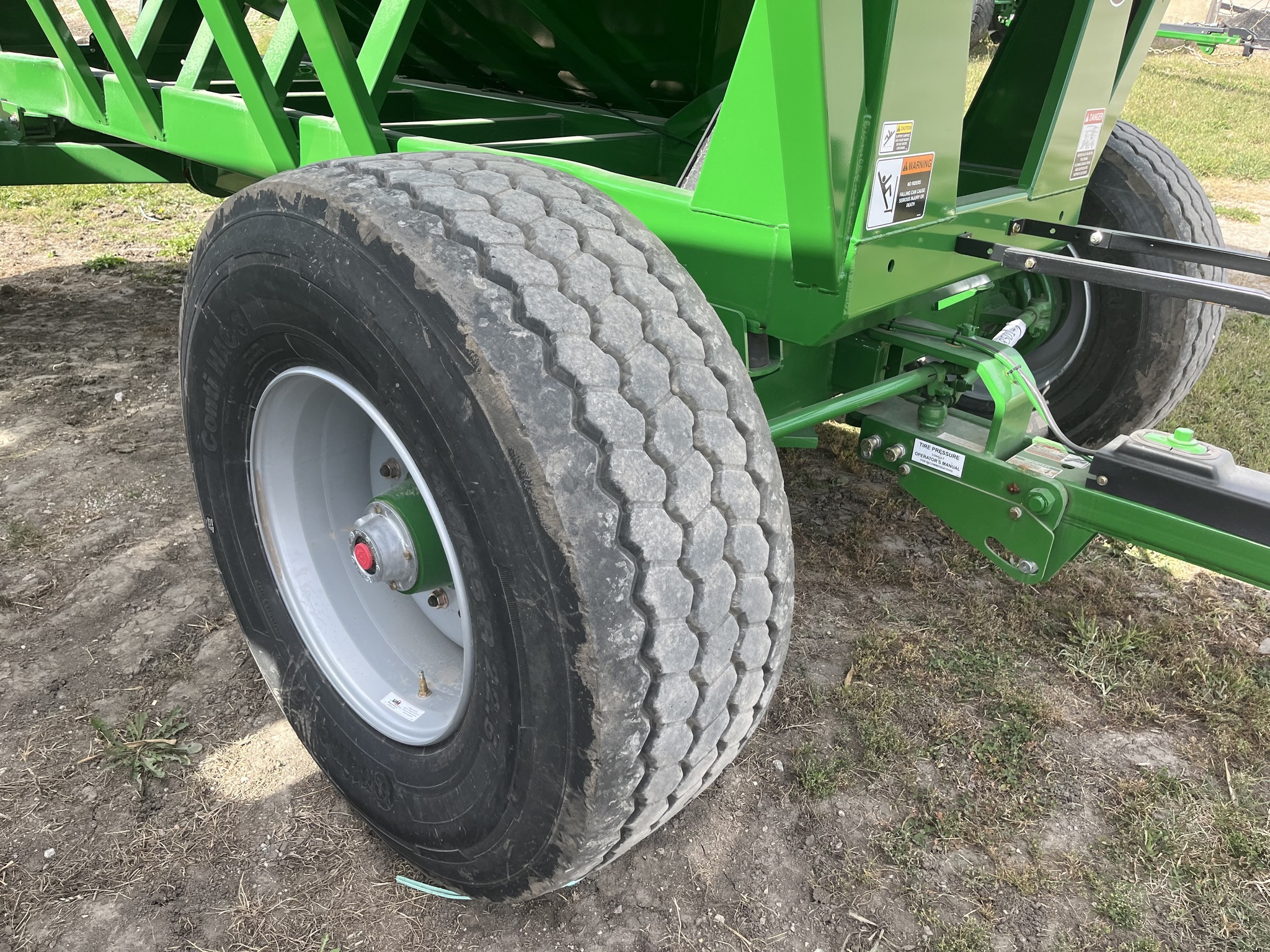 2024 Brent 657 Gravity Wagon