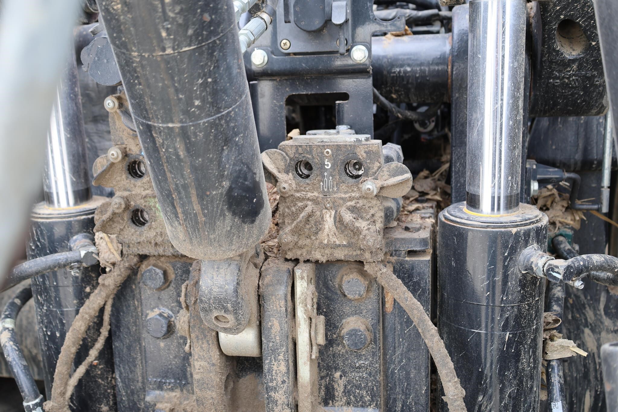 2015 New Holland T8.410 Tractor