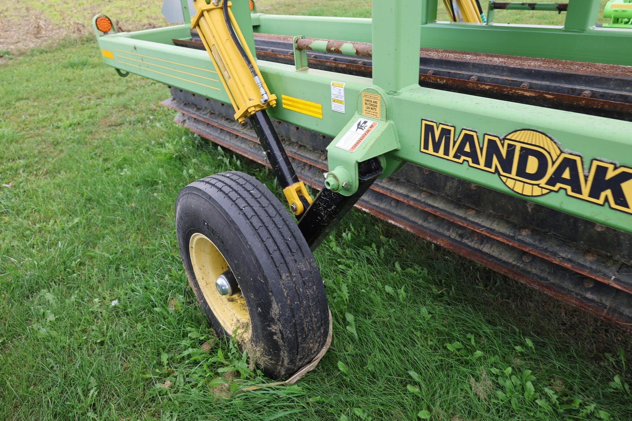 Mandako L1540I Land Roller - $Call | Machinery Pete
