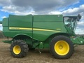 2014 John Deere S670 Combine