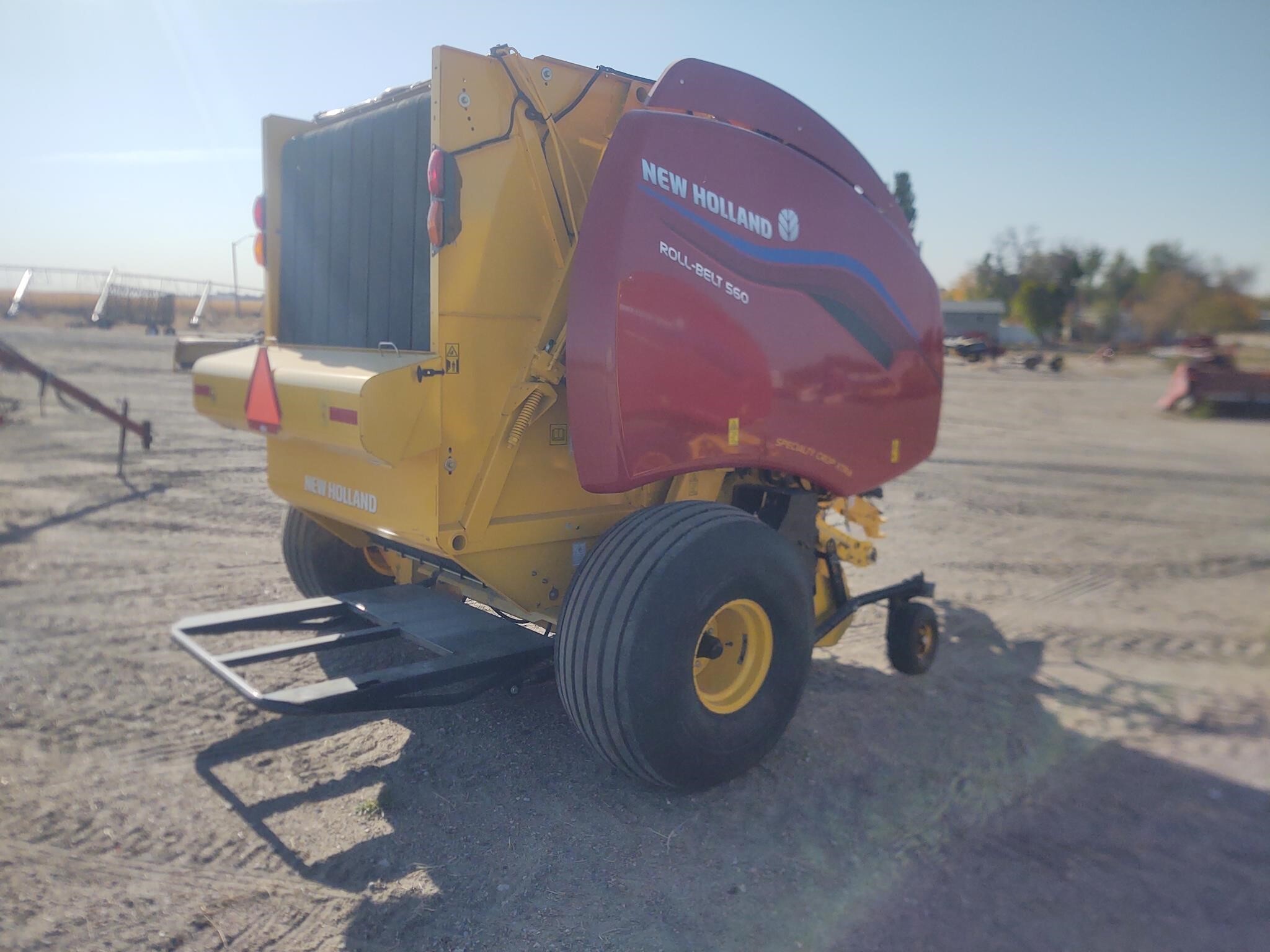 2024 New Holland Roll-Belt 560 Round Baler