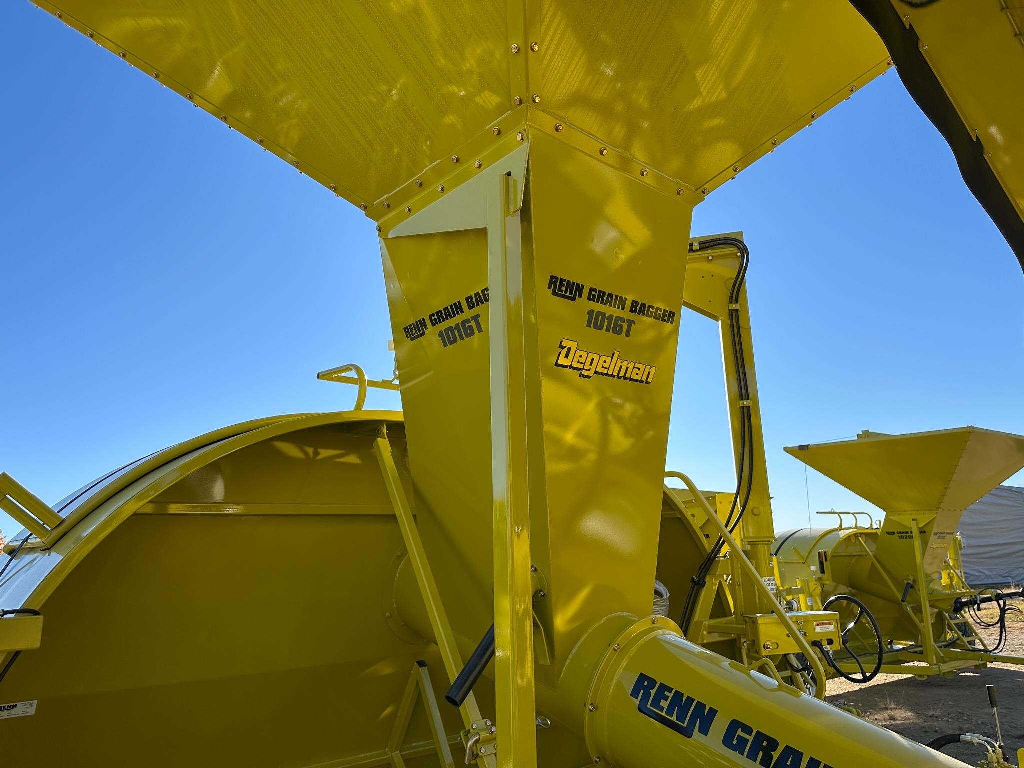 2026 Renn RGB1016T Grain Bagger