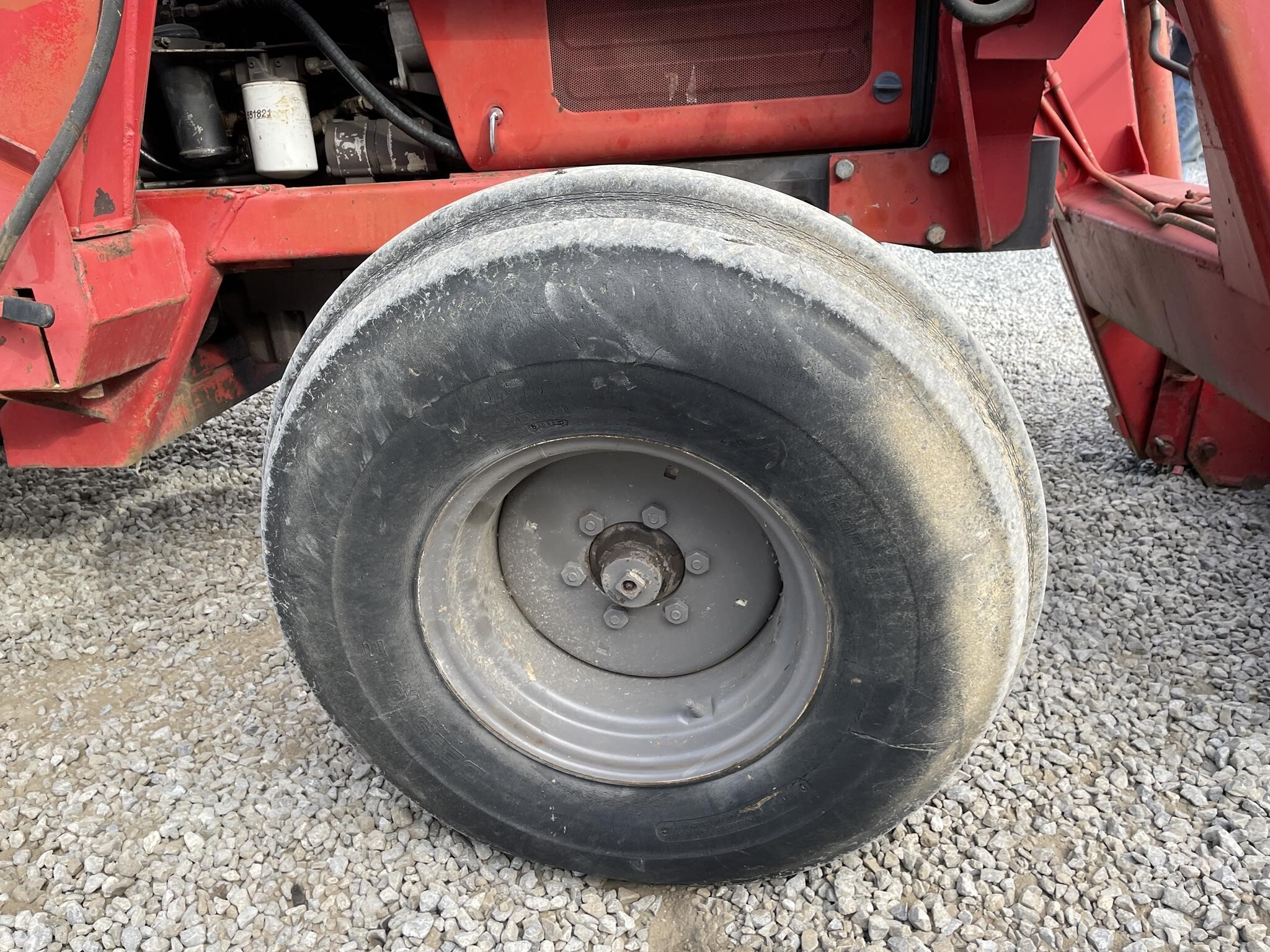  Massey Ferguson 390 Tractor