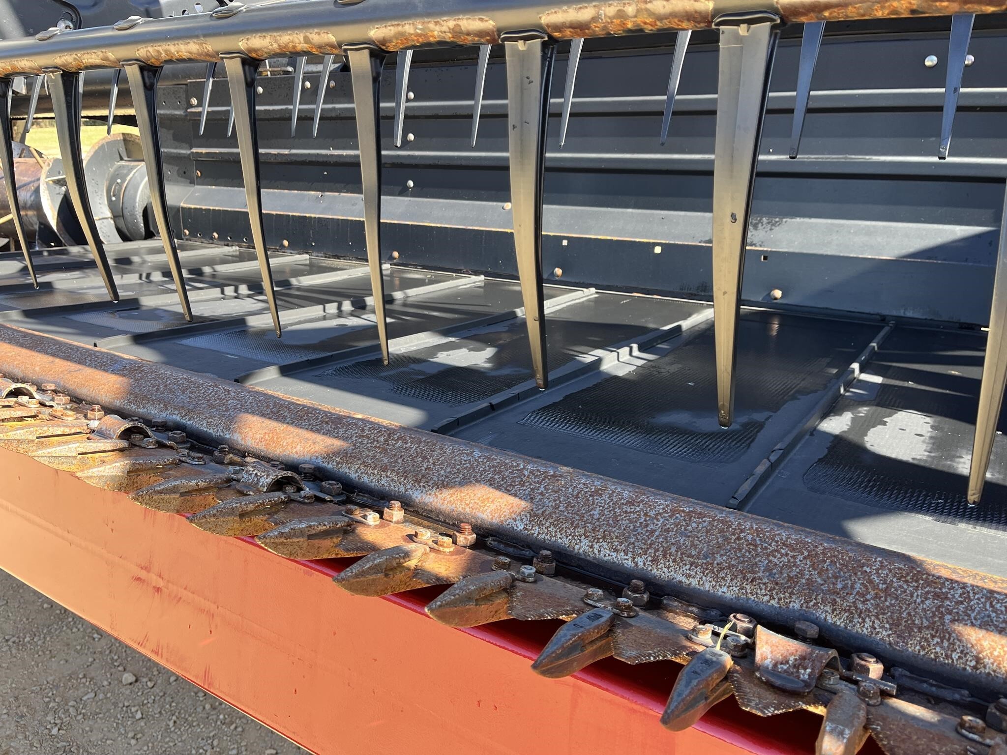 2009 MacDon FD70 Platform