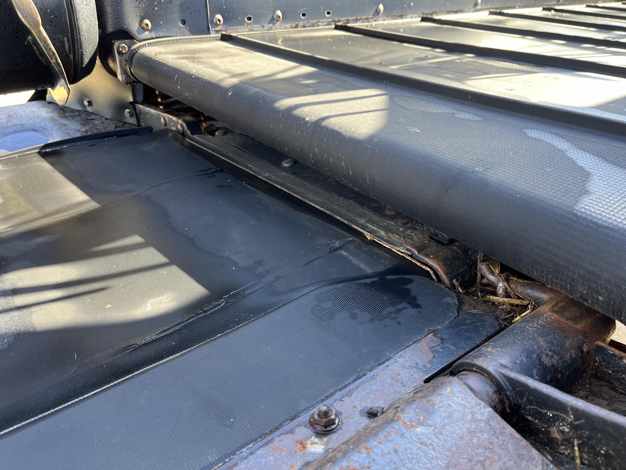 2009 MacDon FD70 Platform