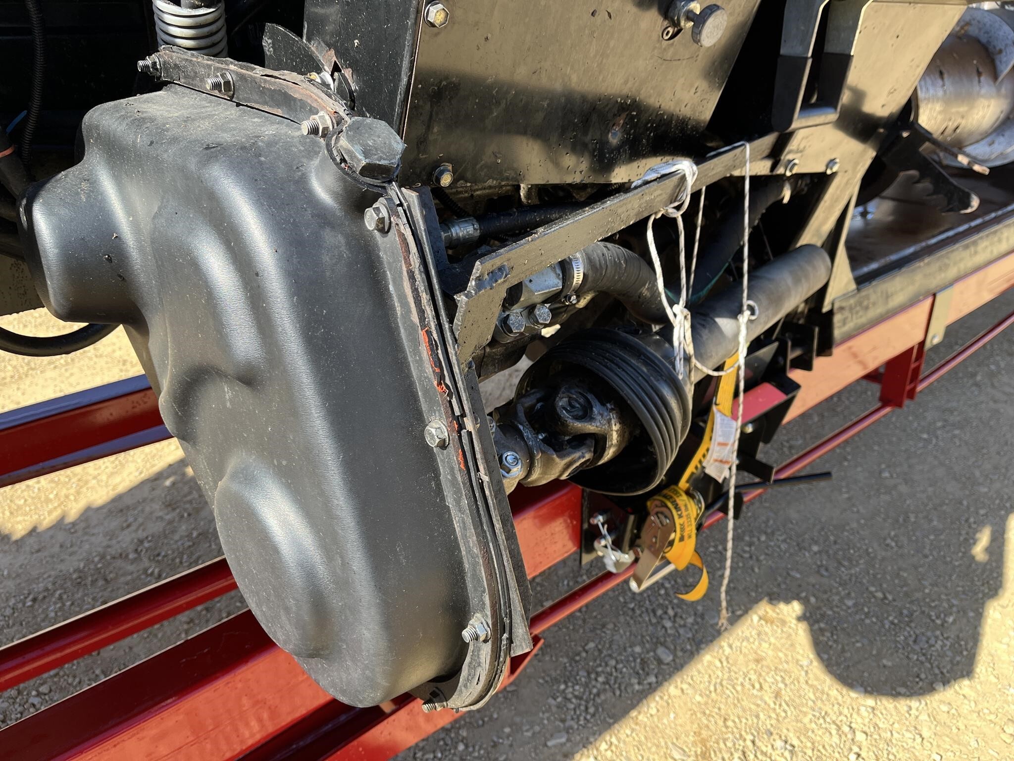 2009 MacDon FD70 Platform