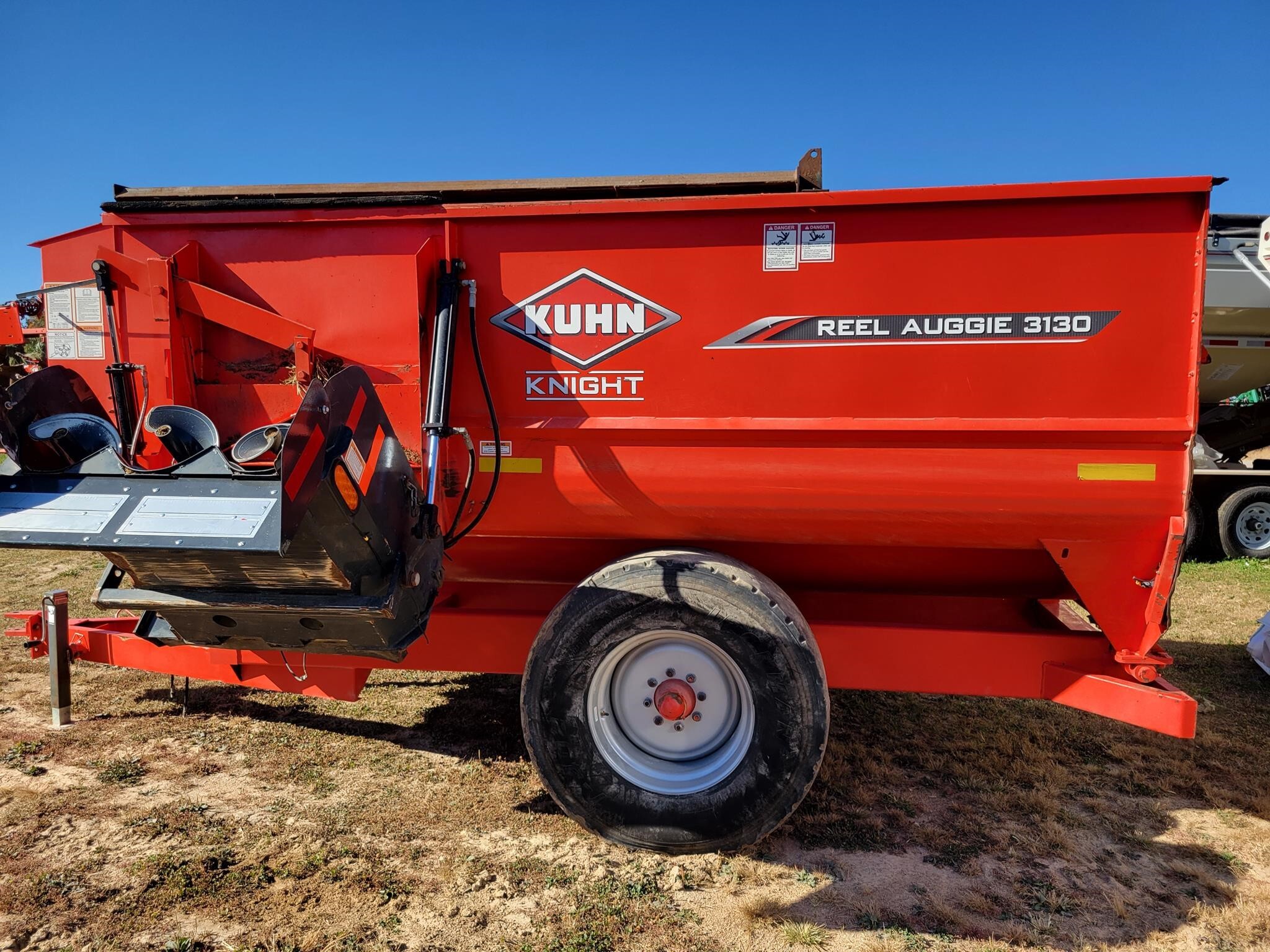 2019 Kuhn Knight 3130 Grinders and Mixer