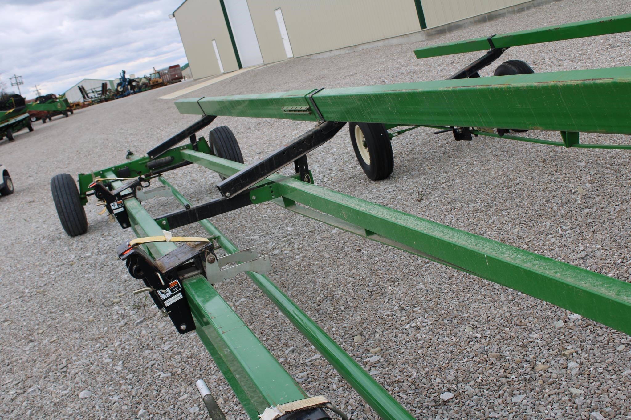  Unverferth AWS42 Header Trailer