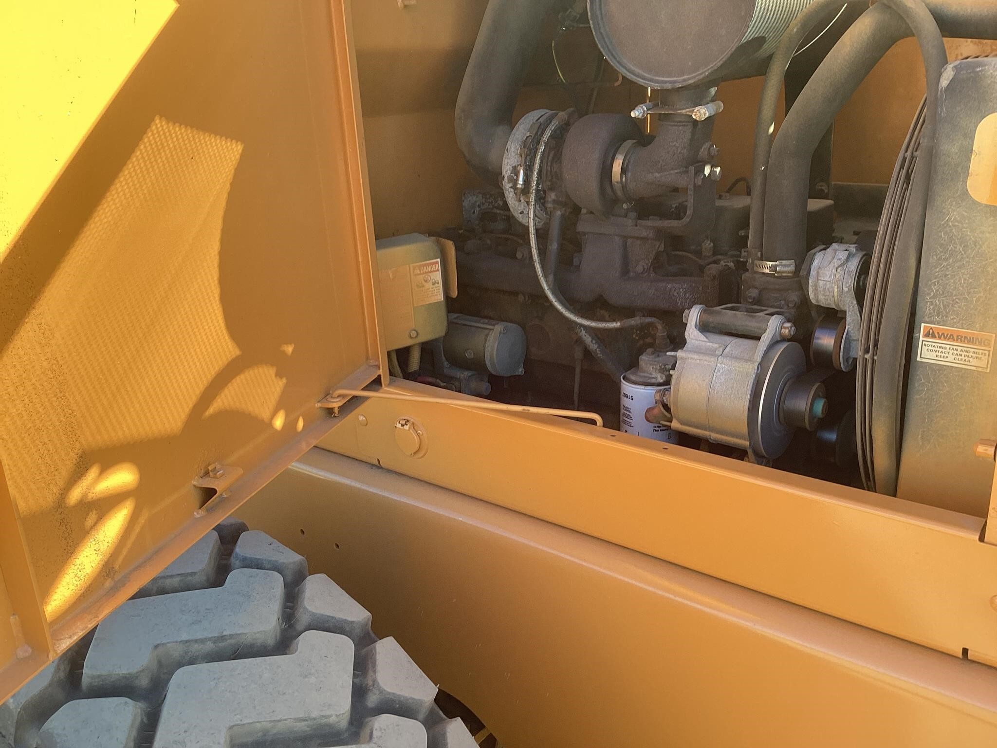 1995 Case 621B Wheel Loader 31,900 Machinery Pete