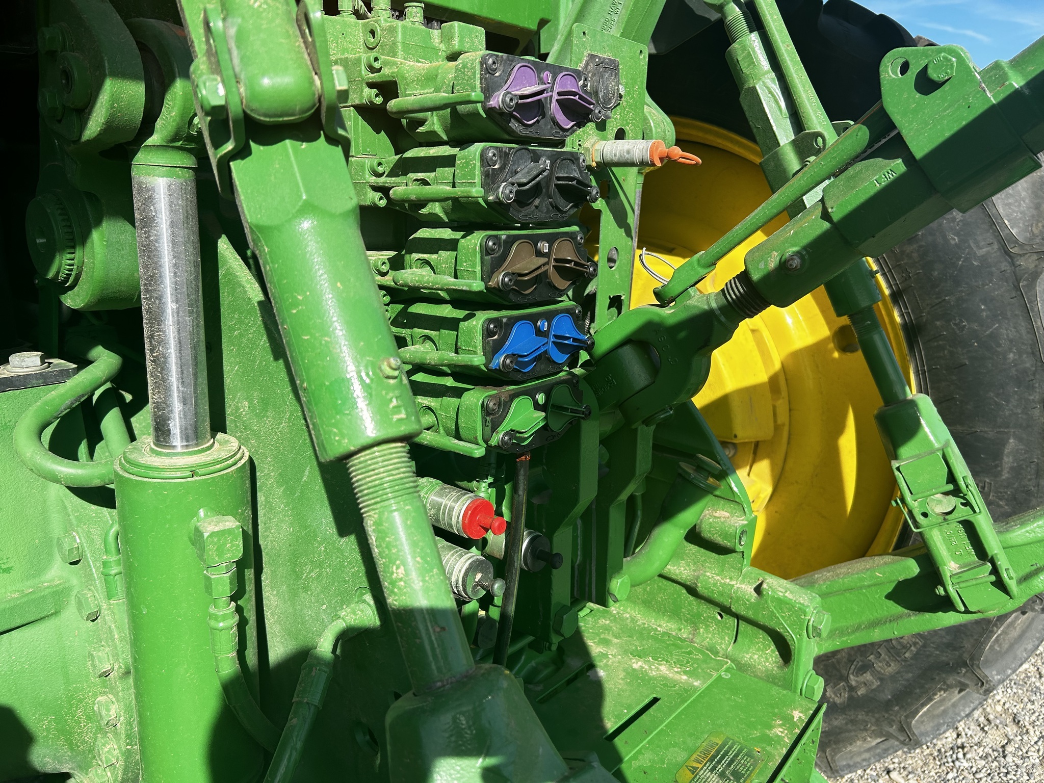 2022 John Deere 8R 280 Tractor