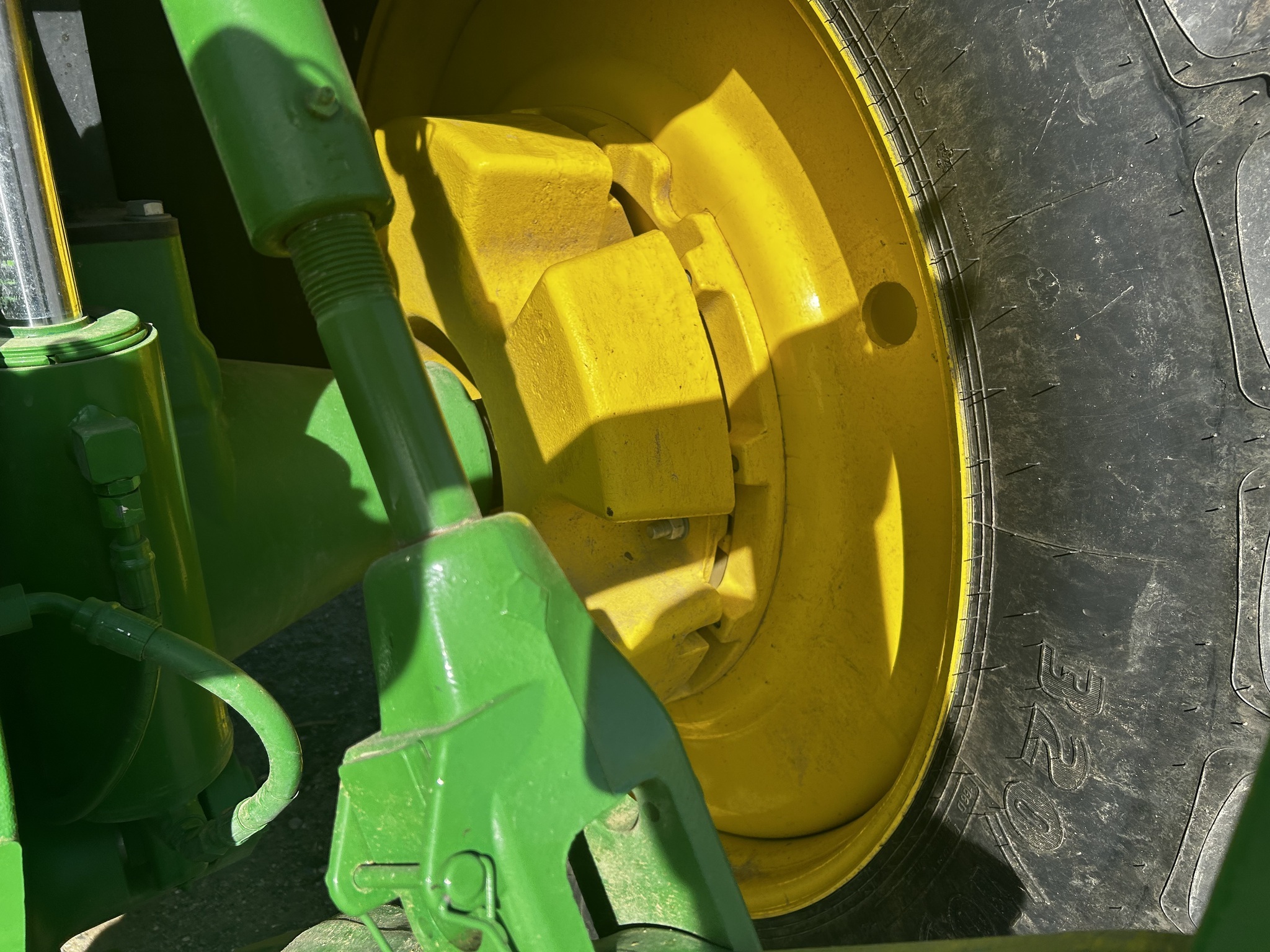 2022 John Deere 8R 280 Tractor