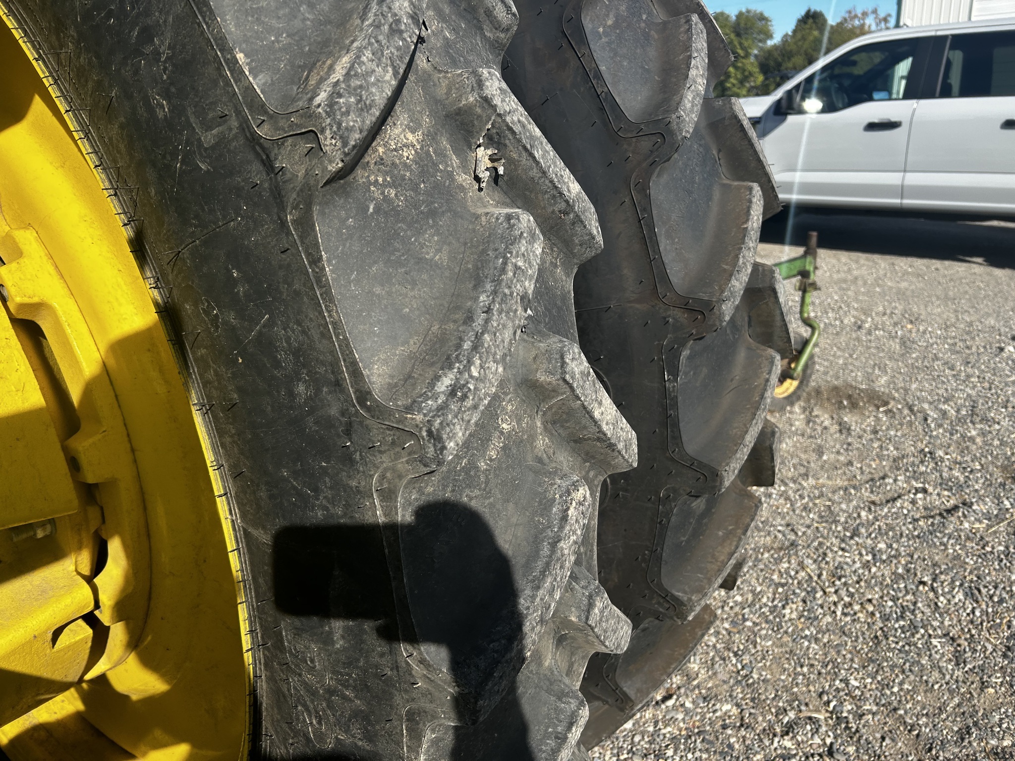2022 John Deere 8R 280 Tractor