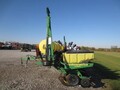 2001 John Deere 1750 Planter