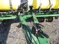 2001 John Deere 1750 Planter