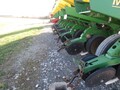 2001 John Deere 1750 Planter