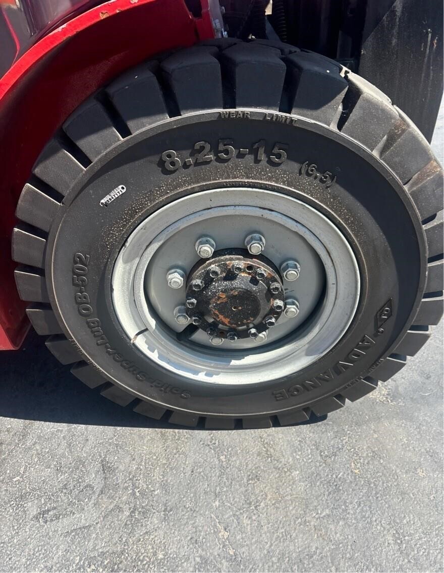 2022 Manitou MI40G Forklift