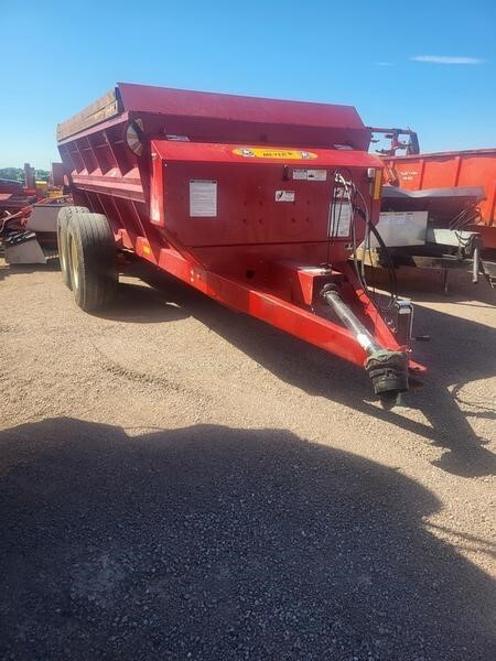 2021 Meyer SXR500T Manure Spreader