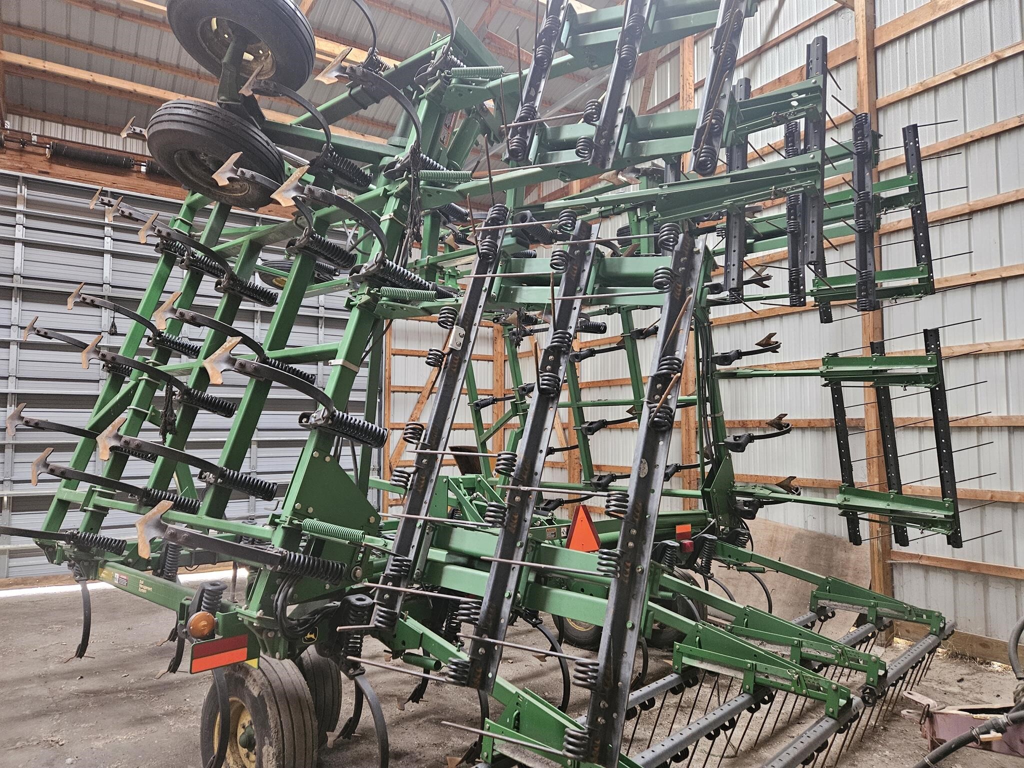 2003 John Deere 980 Field Cultivator