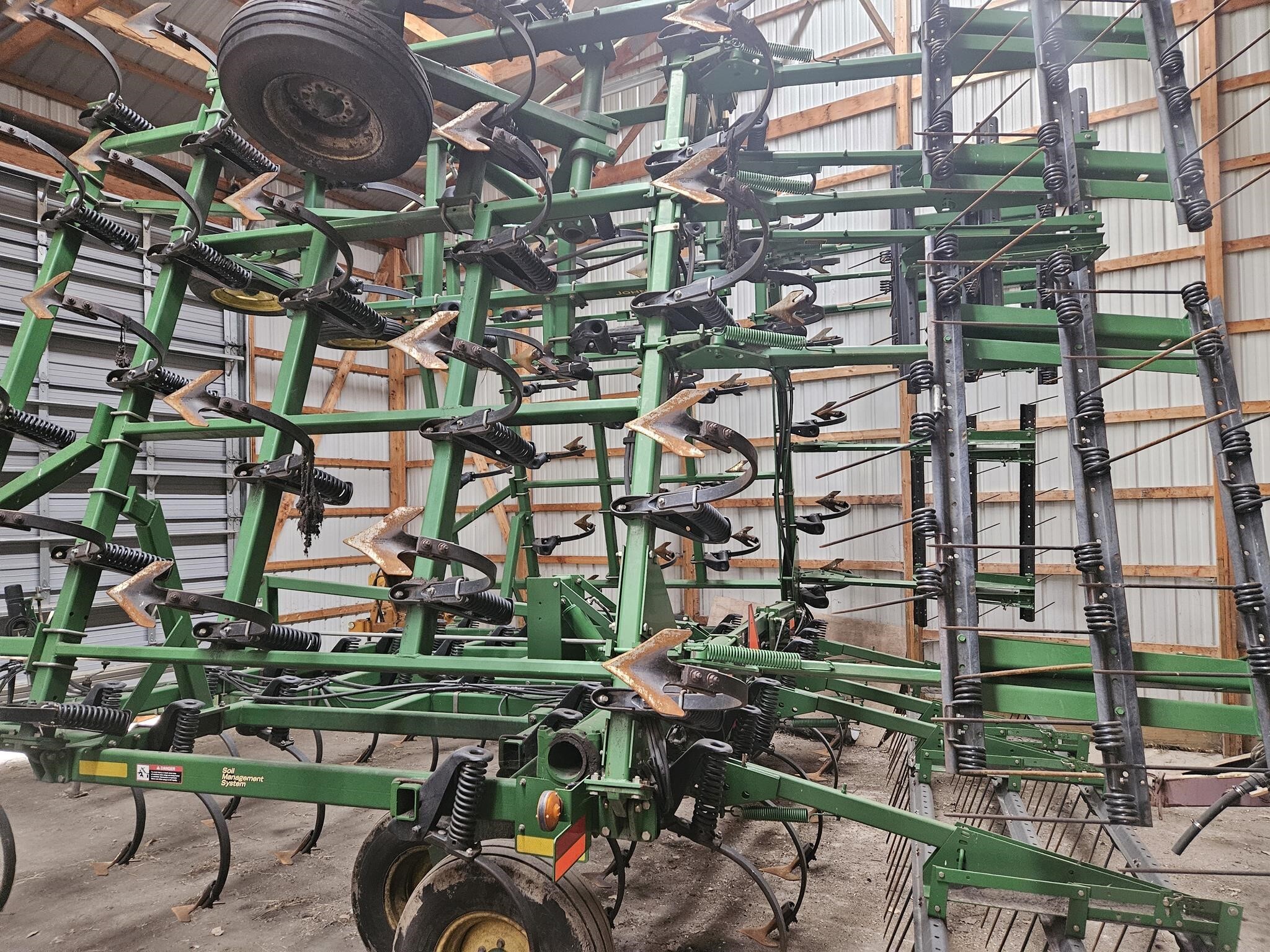 2003 John Deere 980 Field Cultivator