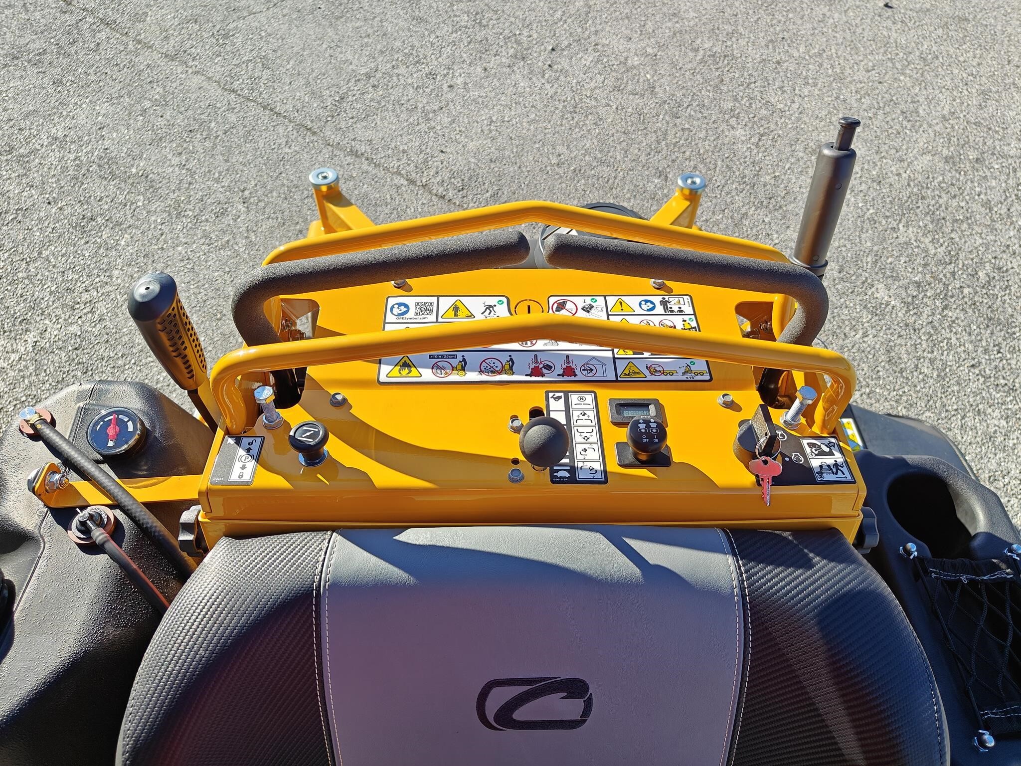 2023 Cub Cadet PRO X 654 Lawn Mower