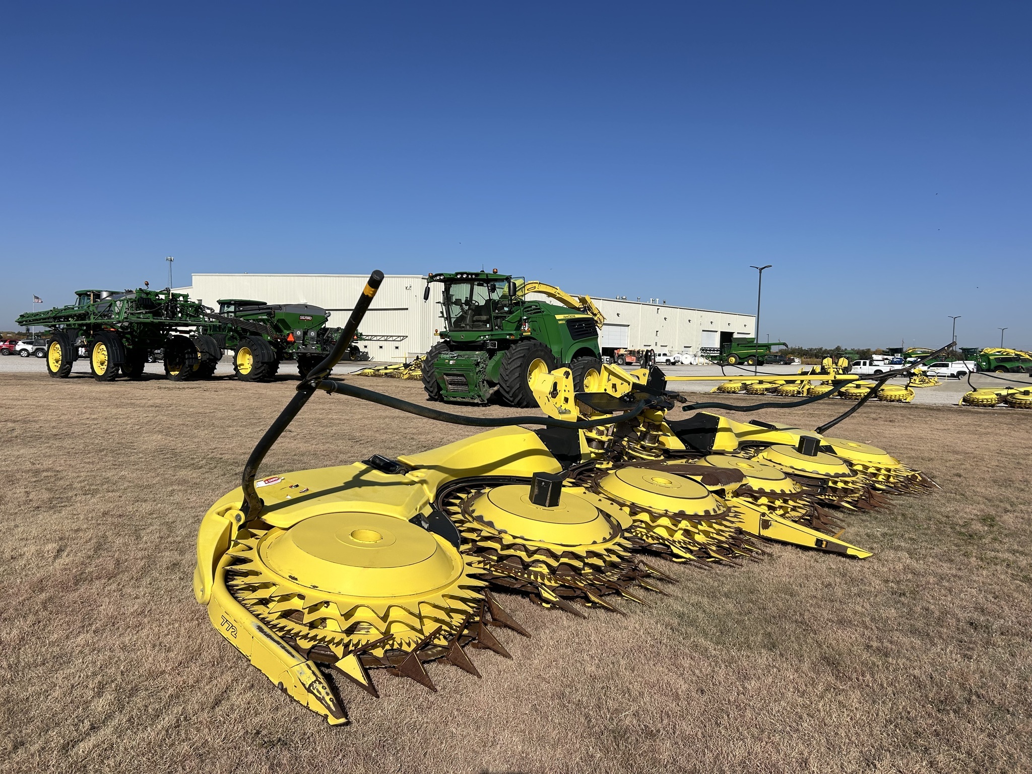 2022 John Deere 772 Corn Head