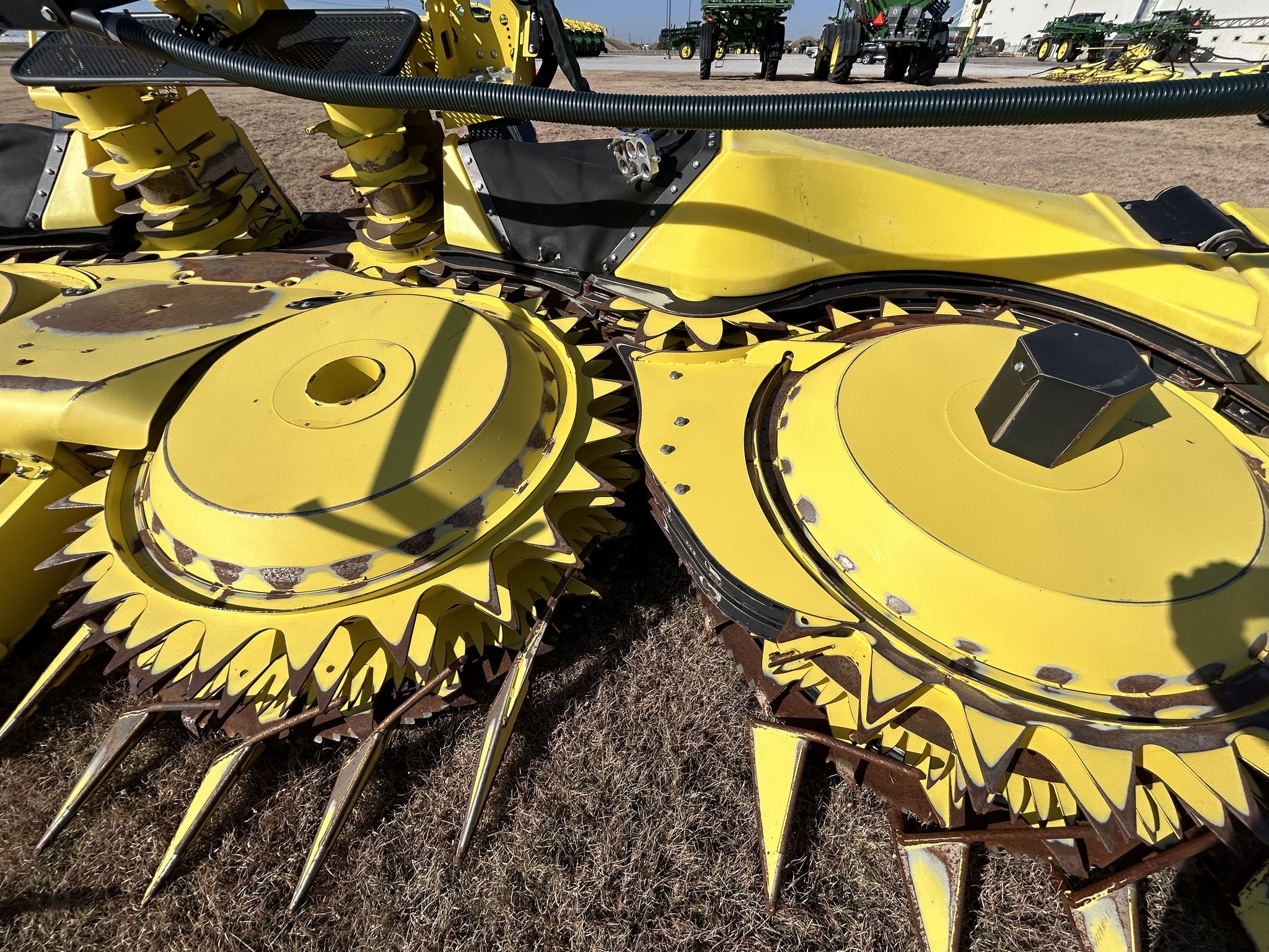 2022 John Deere 772 Corn Head