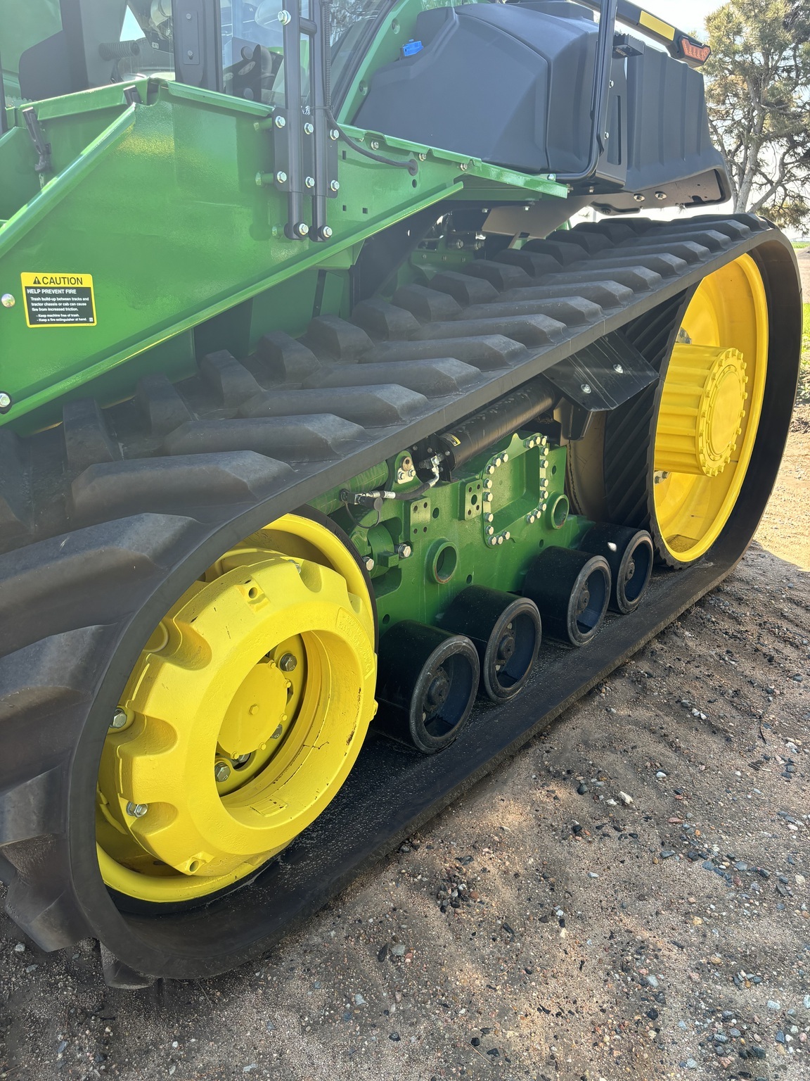 2023 John Deere 9RT 570 Tractor