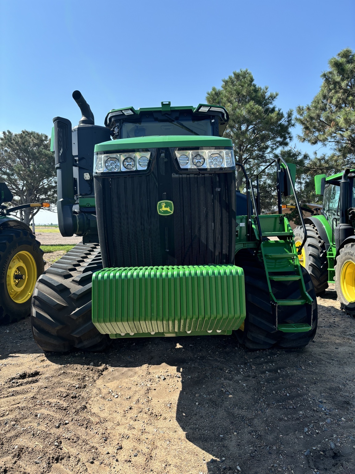 2023 John Deere 9RT 570 Tractor