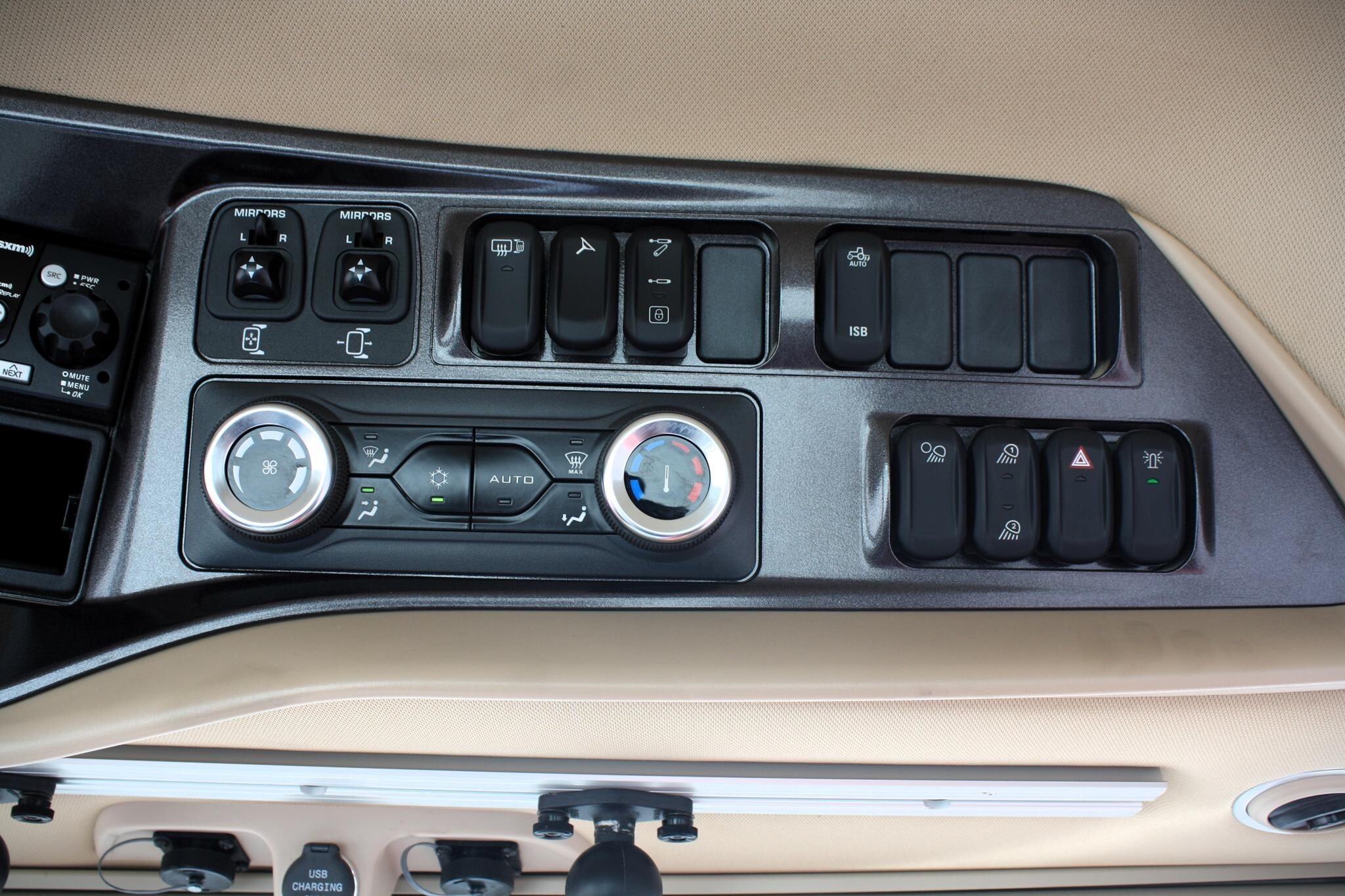 2021 Case IH Magnum 310 AFS Connect Tractor