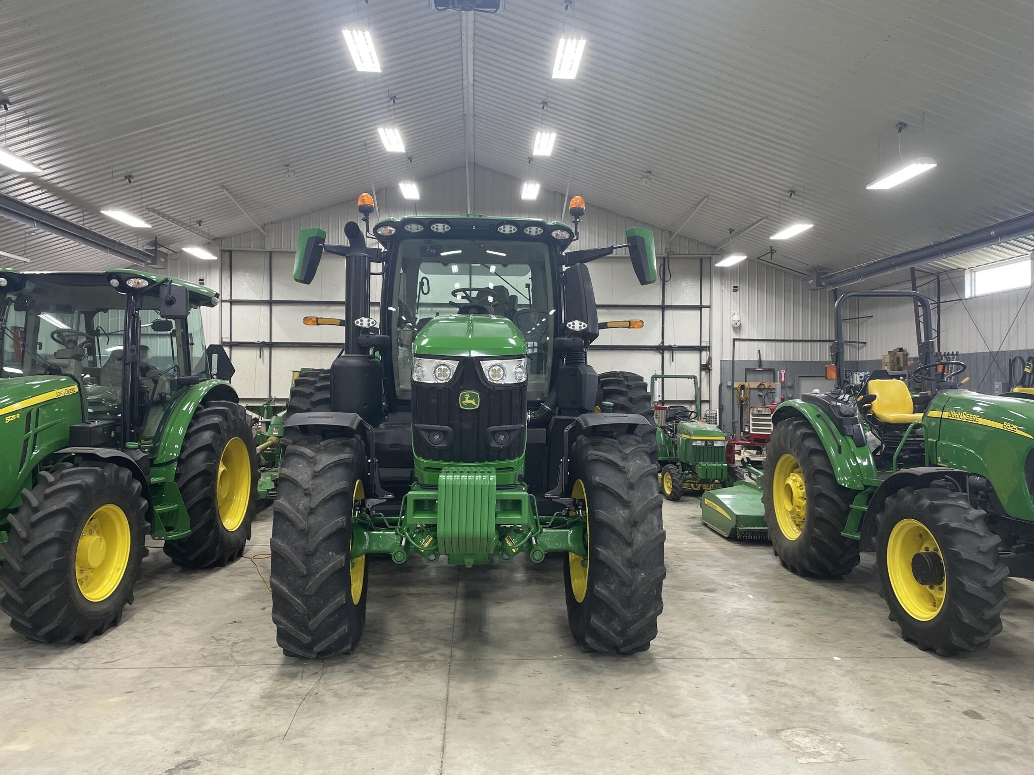 2023 John Deere 6R 250 Tractor