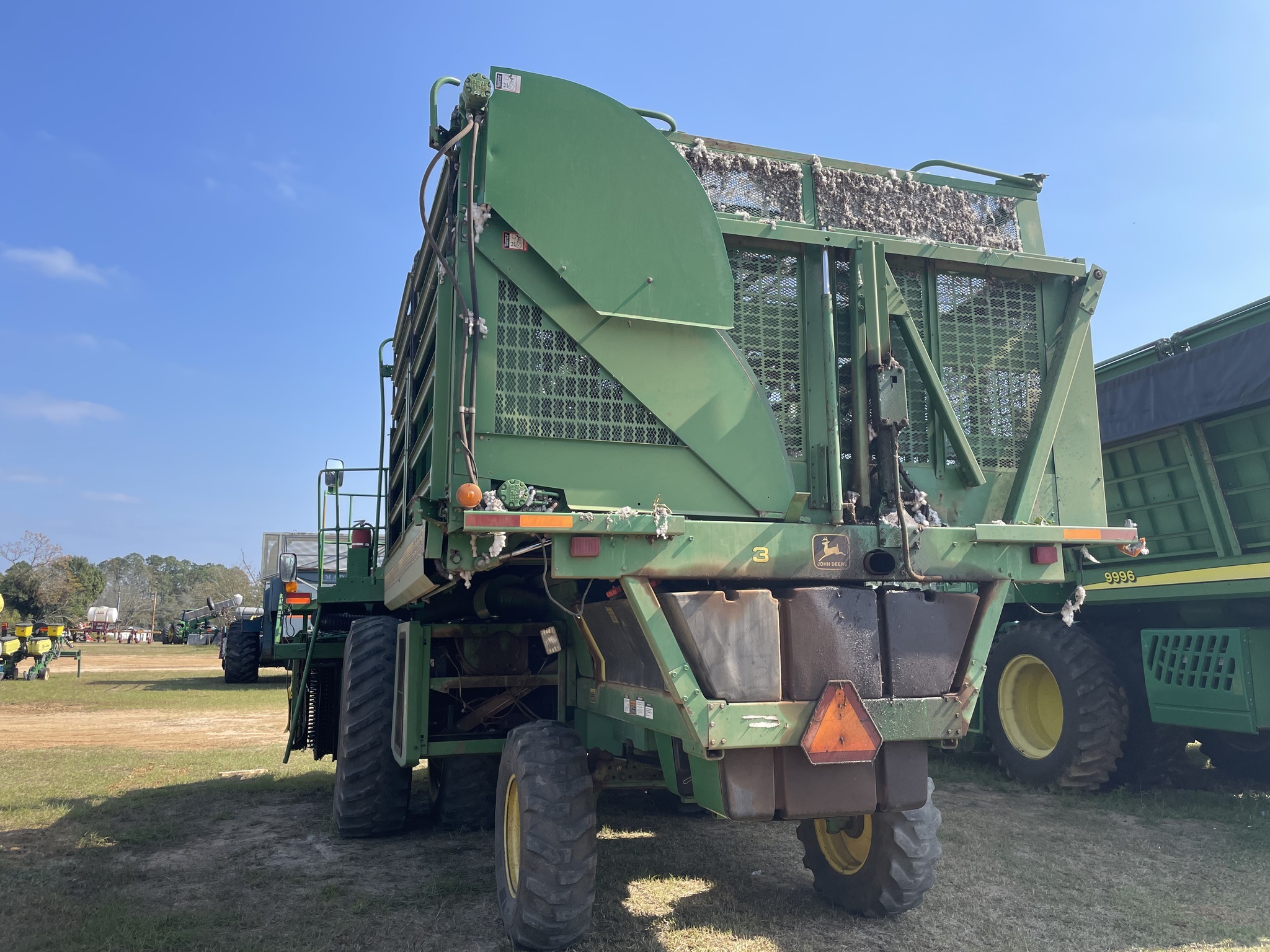 2000 John Deere 9976 Cotton Equipment